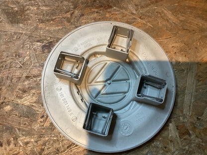 VW Golf II, Passat B3 Radkappensatz mit eventuellen Lagerspuren Original VW NEU aus Altbestand