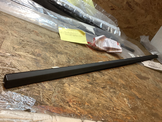 Chevrolet Captiva C100 Fensterschachtleiste vorn links Original GM NEU