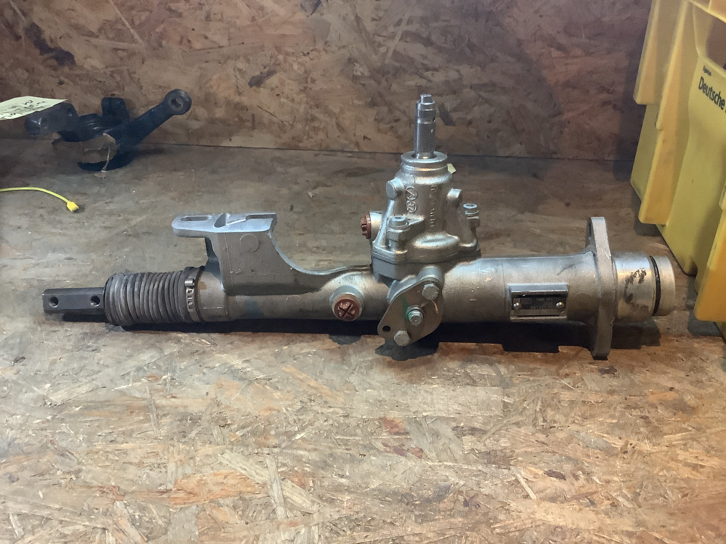 Audi 80 B4, Audi 90 B3, Audi Coupe B2/B3 Lenkgetriebe Original Audi NEU