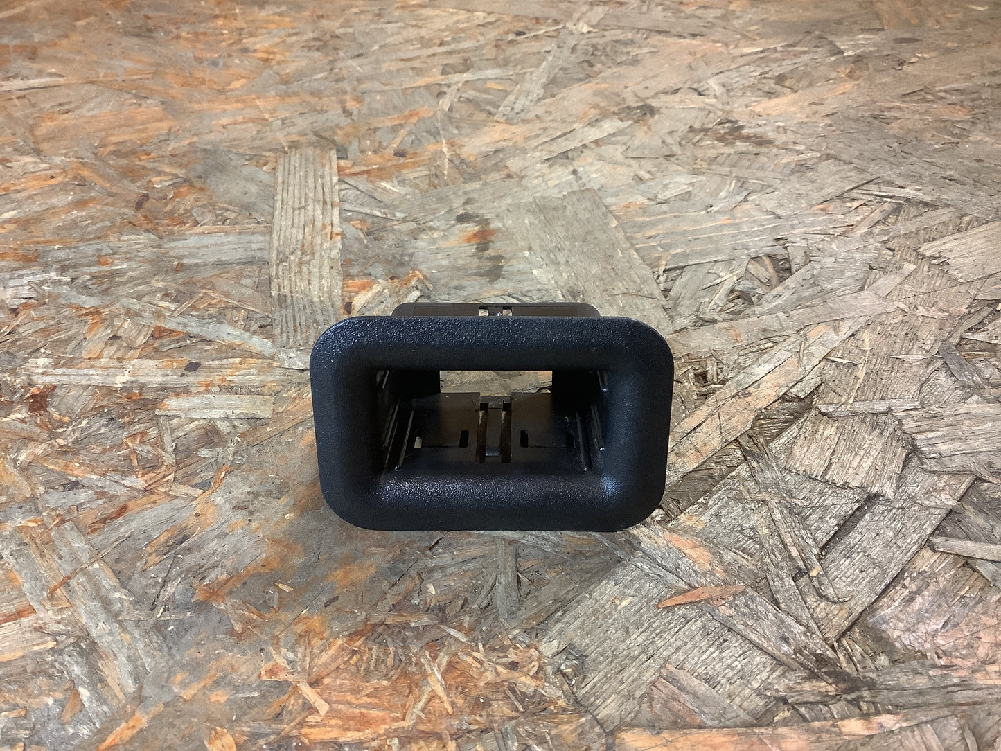 Omega B, Führungsbuchse Original GM NEU