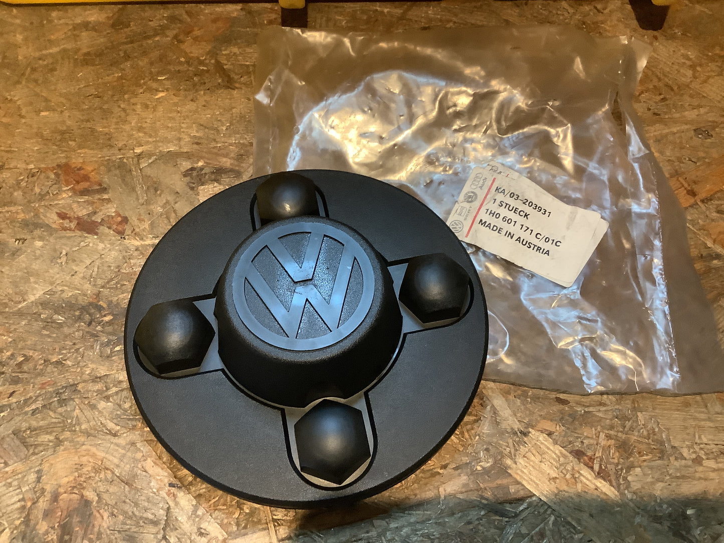 VW Caddy 9K Nabendeckel Original VW NEU