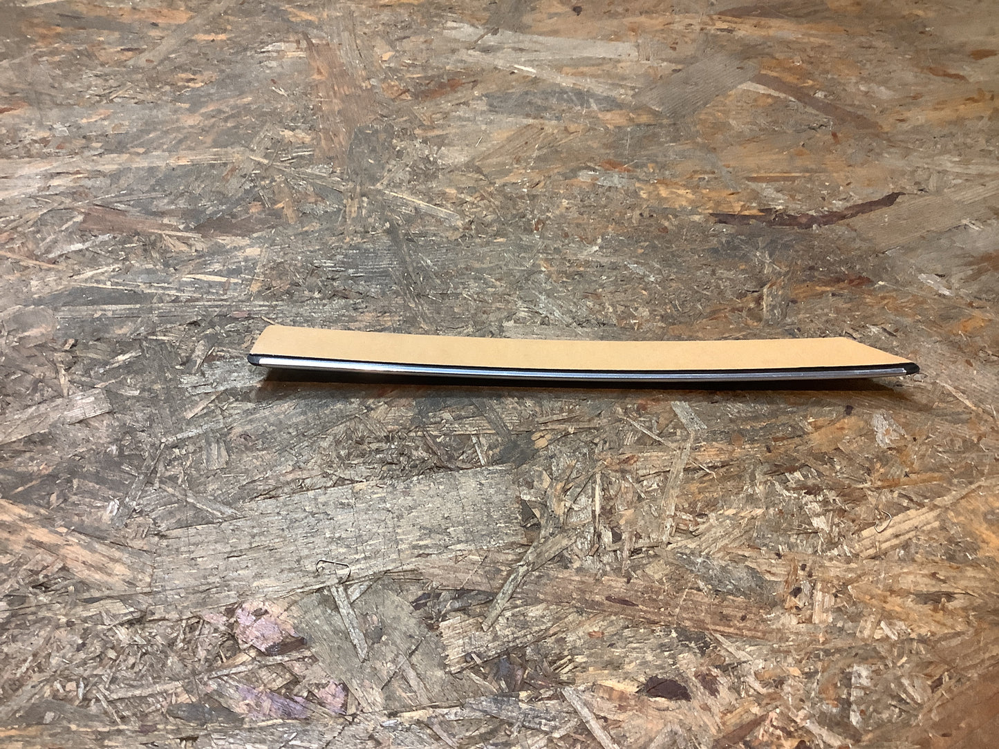 Mitsubishi Zierleiste Kotflügel Original Mitsubishi NEU