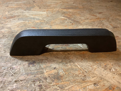 VW Käfer 1300 ab 08/72, VW Käfer 1200 08/73, VW Typ 3 ab 08/72 Armlehne Original VW NEU