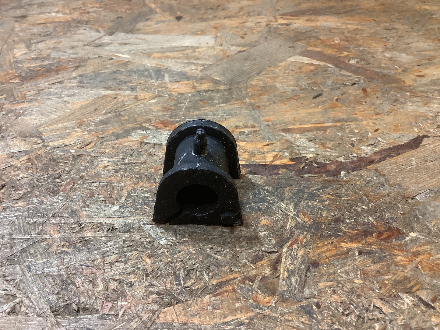 Mitsubishi Colt 5, Colt 6 CJ/CP Stabilisatorlager Original Mitsubishi NEU