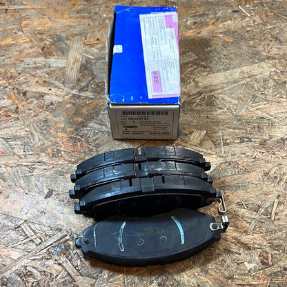 Original GM Chevrolet Epica Magnus Leganza Bremsbeläge NEU 96446742