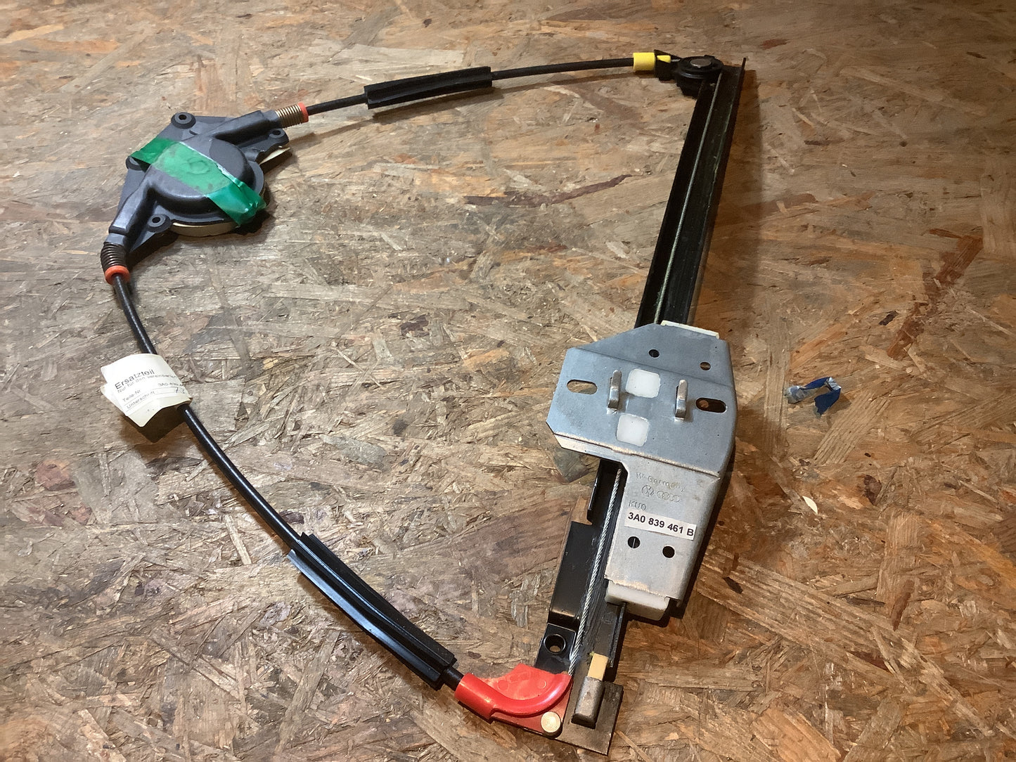 VW Passat B4 Fensterheber Links hinten Original VW NEU