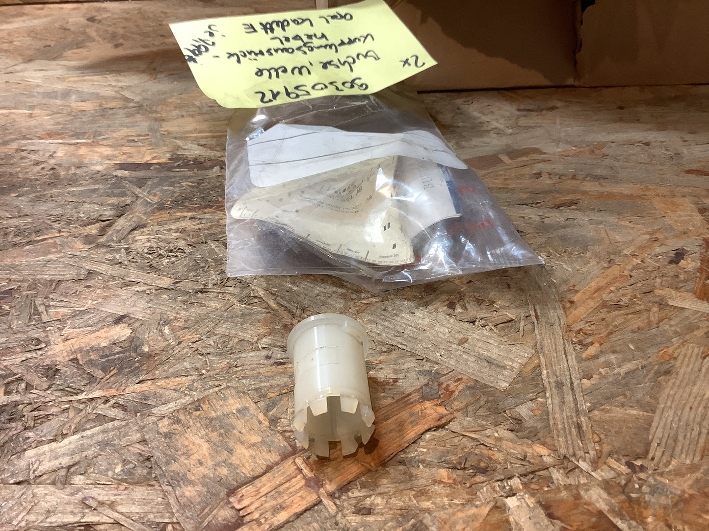 Opel Kadett E Buchse Welle Kupplungsausrückhebel Original Opel /GM NEU