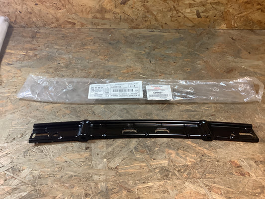 Mitsubishi Colt Halter, Stoßstange, hinten Original Mitsubishi NEU