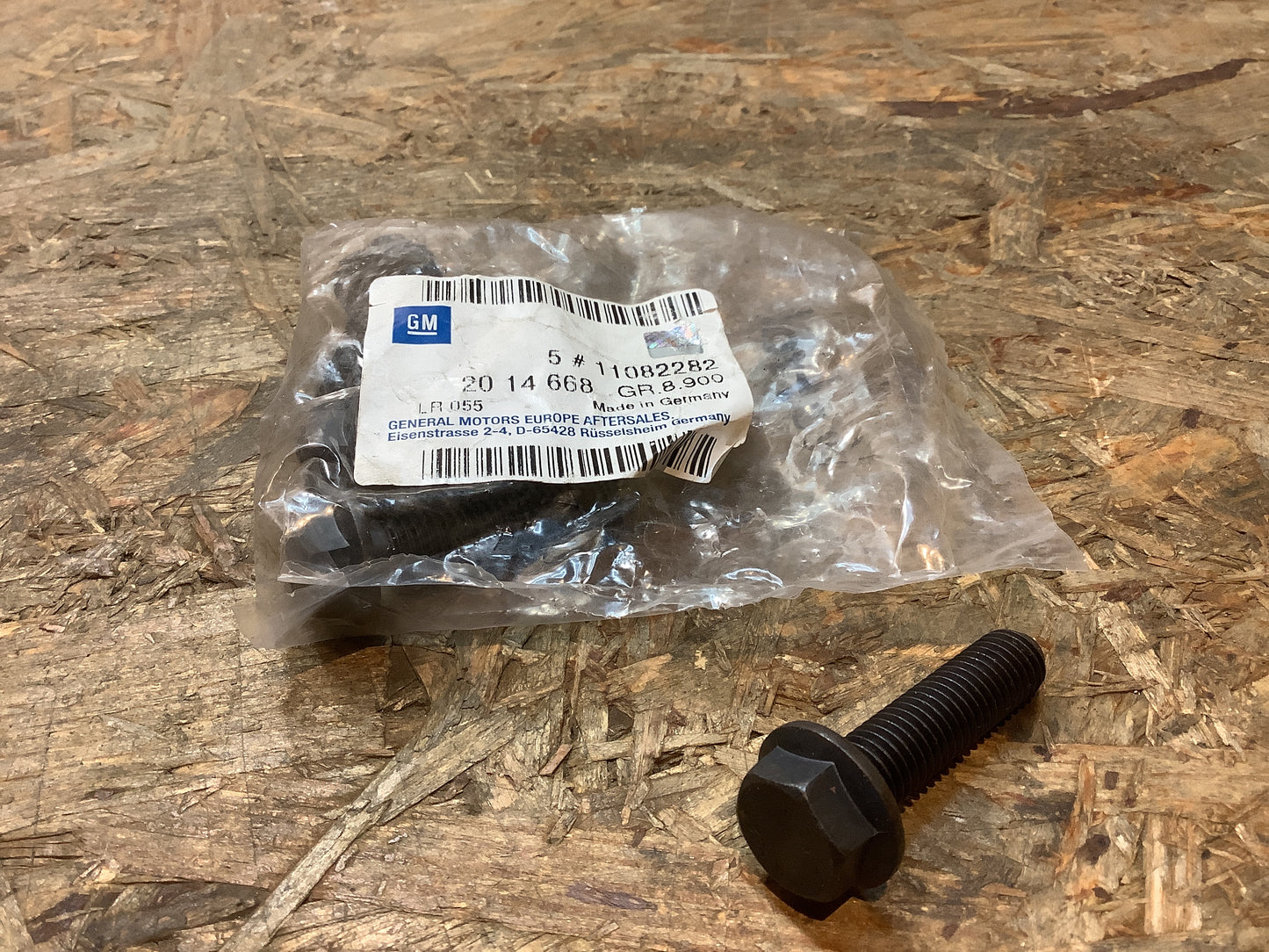 Vectra A SKT Schraube M10x40 Zahnrad an Kurbelwelle Original GM NEU