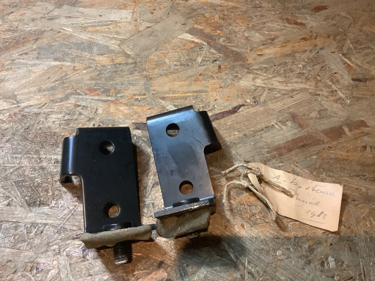 VW Passat bj. 1982 Anteil Karosserie Original VW NEU