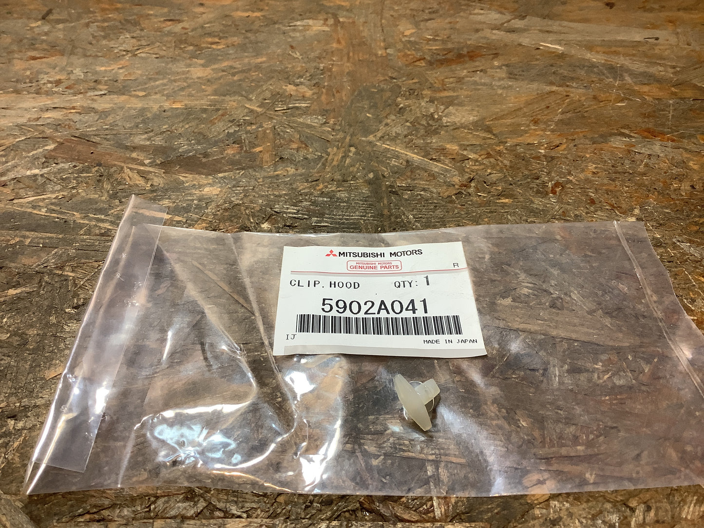 Mitsubishi Lancer, Bj. 08-17 Clip, Dichtungsstreifen an Hintertür Original Mitsubishi NEU