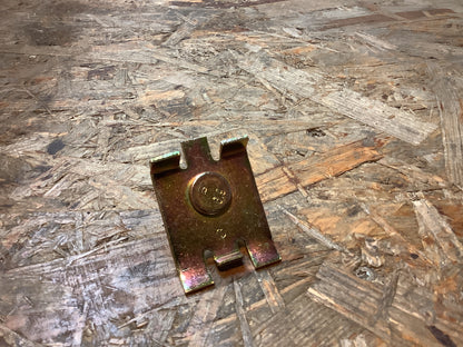 Opel Astra F, Kadett E Halteplatte Stoßstange Original GM NEU