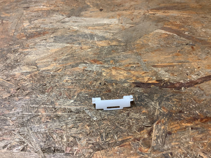 Mitsubishi Pajero Evolution, Mivec, V55W Clip, Zierleiste, Frontscheibe Original Mitsubishi NEU