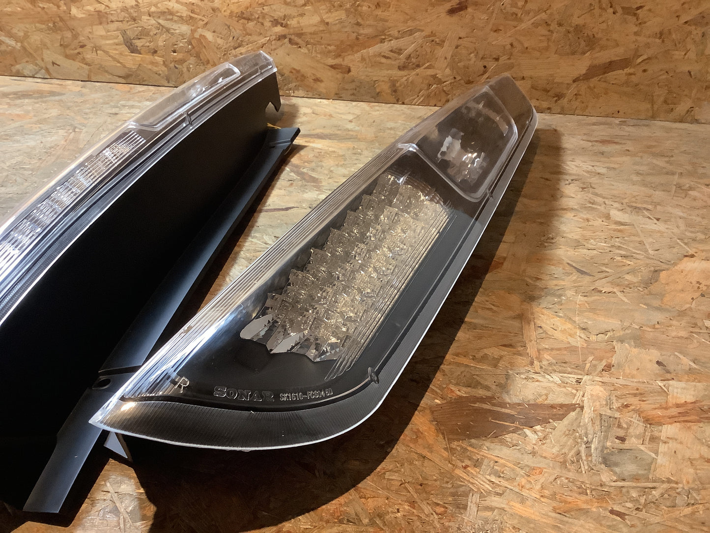 Tuning-Tec LED Rückleuchten für Ford Focus MK2 04-08 schwarz