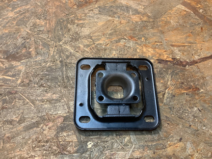 Mitsubishi Chariot Isolator, Schalthebelabdeckung Original NEU