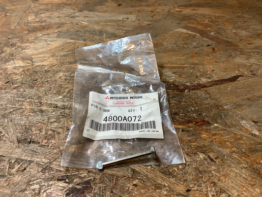 Mitsubishi Pajero, V97W, V98 Stift, vordere Bremse Original Mitsubishi NEU