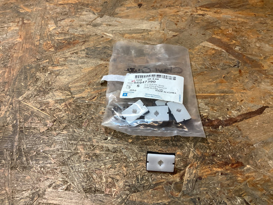 Chevrolet Cruze Clip an Schwellenverkleidung Original GM NEU