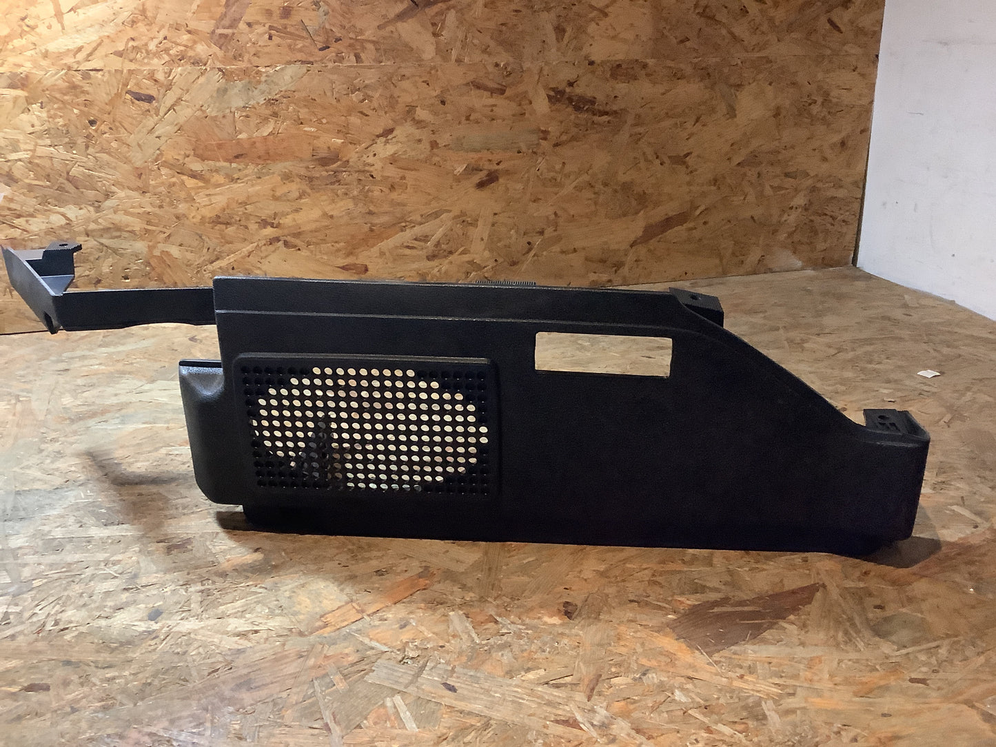 VW Polo, Derby, Vento Abdeckung rechts Lautsprecher Original VW Audi NEU