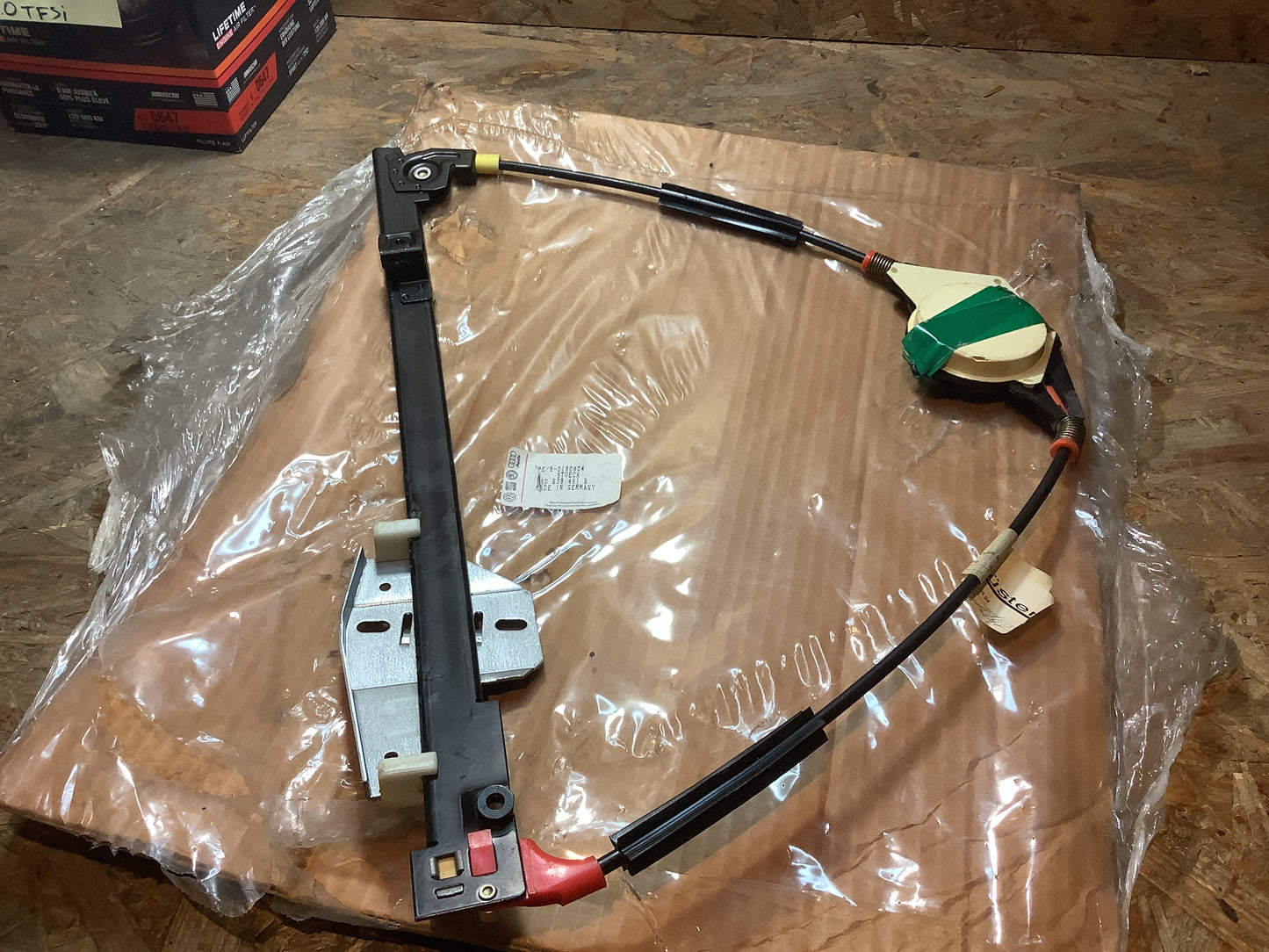 VW Passat B4 Fensterheber Links hinten Original VW NEU