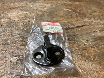 Mitsubishi Pajero Türschloss, links hinten Original Mitsubishi NEU