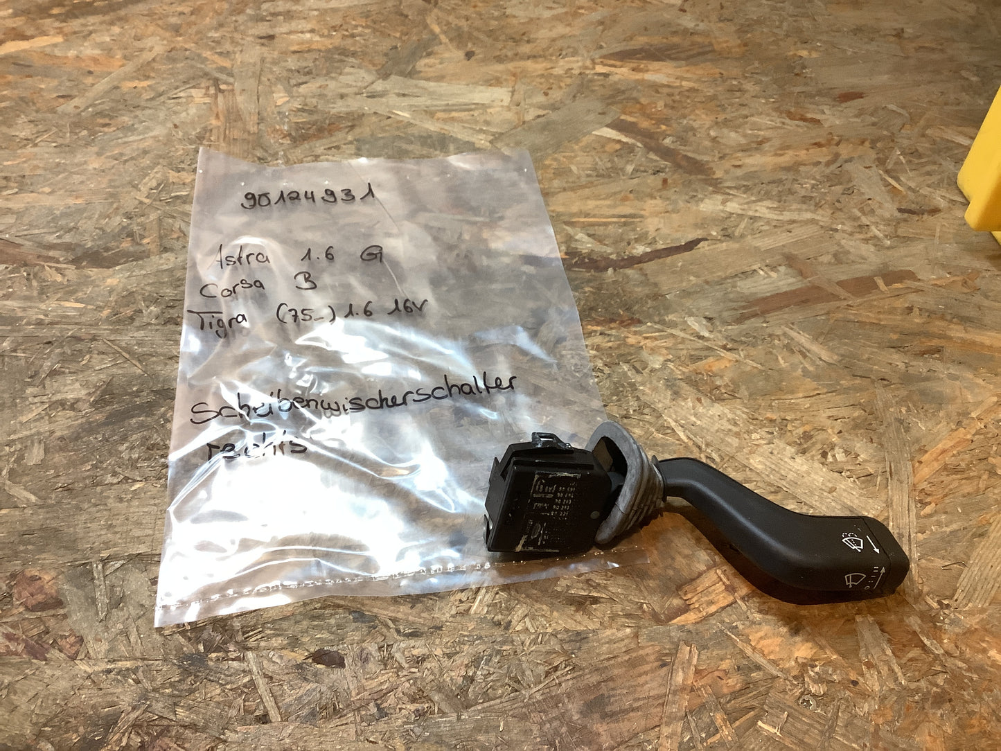 Astra 1.6 G, Corsa B, Tigra (75_)1.6 16V Scheibenwischerschalter rechts Original GM NEU