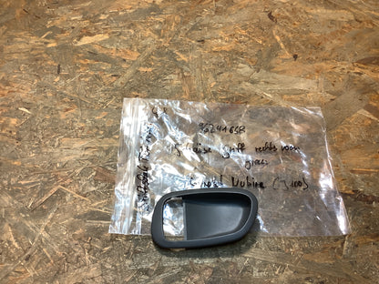 Chevrolet Nubria  Griffschale/ Gehäuse Griff rechts vorne grau Original GM NEU