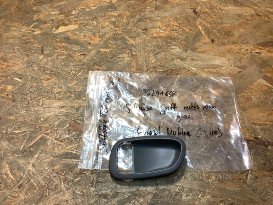 Chevrolet Nubria  Griffschale/ Gehäuse Griff rechts vorne grau Original GM NEU