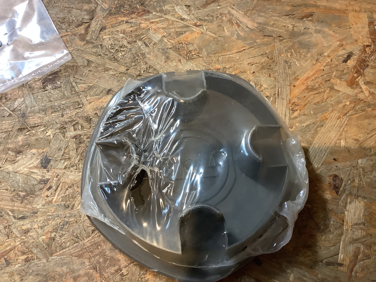 Kadett E Felgendeckel / Nabendeckel Original GM NEU