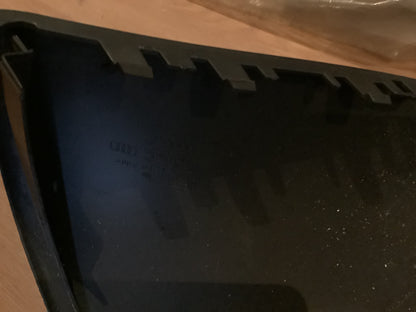 Audi A4, B5 Stoßstangenteil unten Original Audi NEU