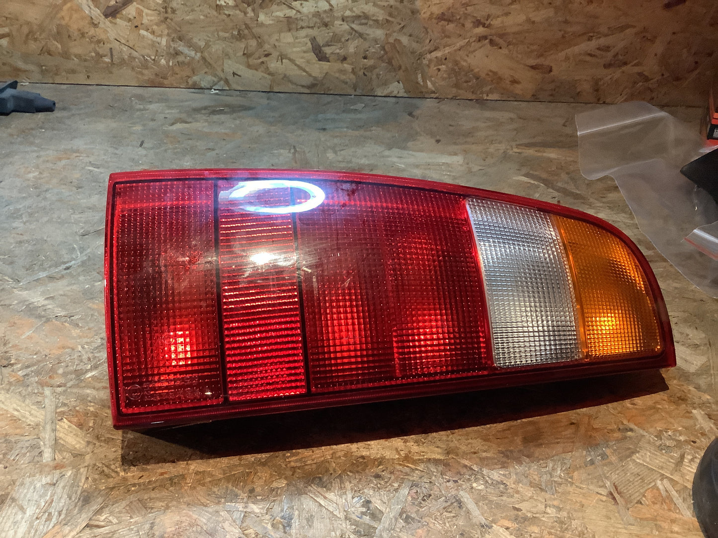 VW Polo Variant Schlussleuchte links Original VW NEU