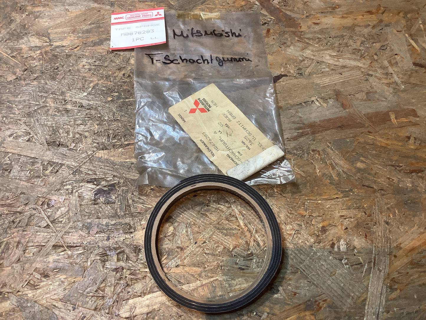 T-Schachtgummi Original Mitsubishi NEU