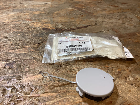 Mitsubishi Stoßstangenhakenabdeckung Original Mitsubishi NEU
