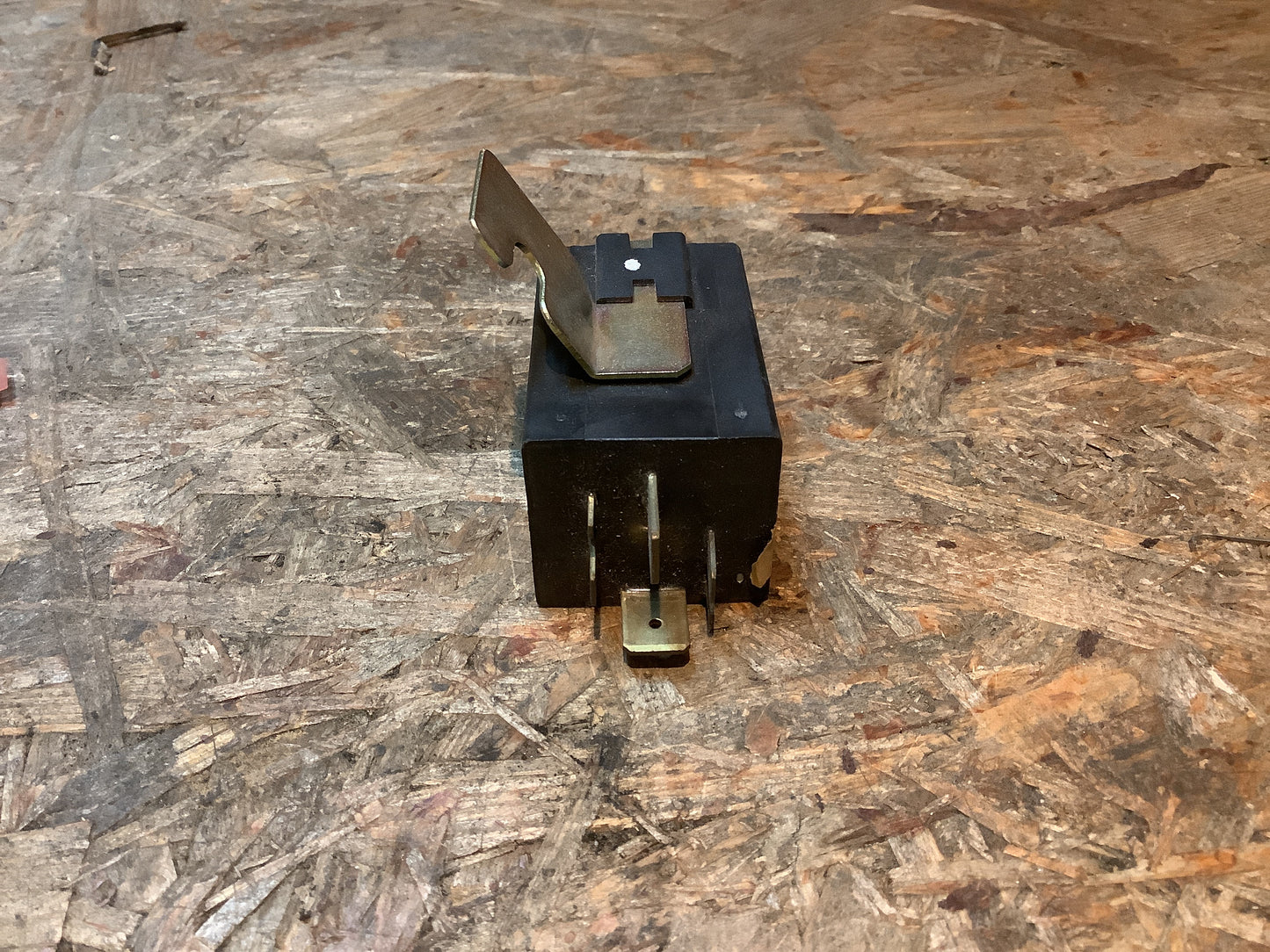 Relais Benzinpumpe Original Wehrle NEU