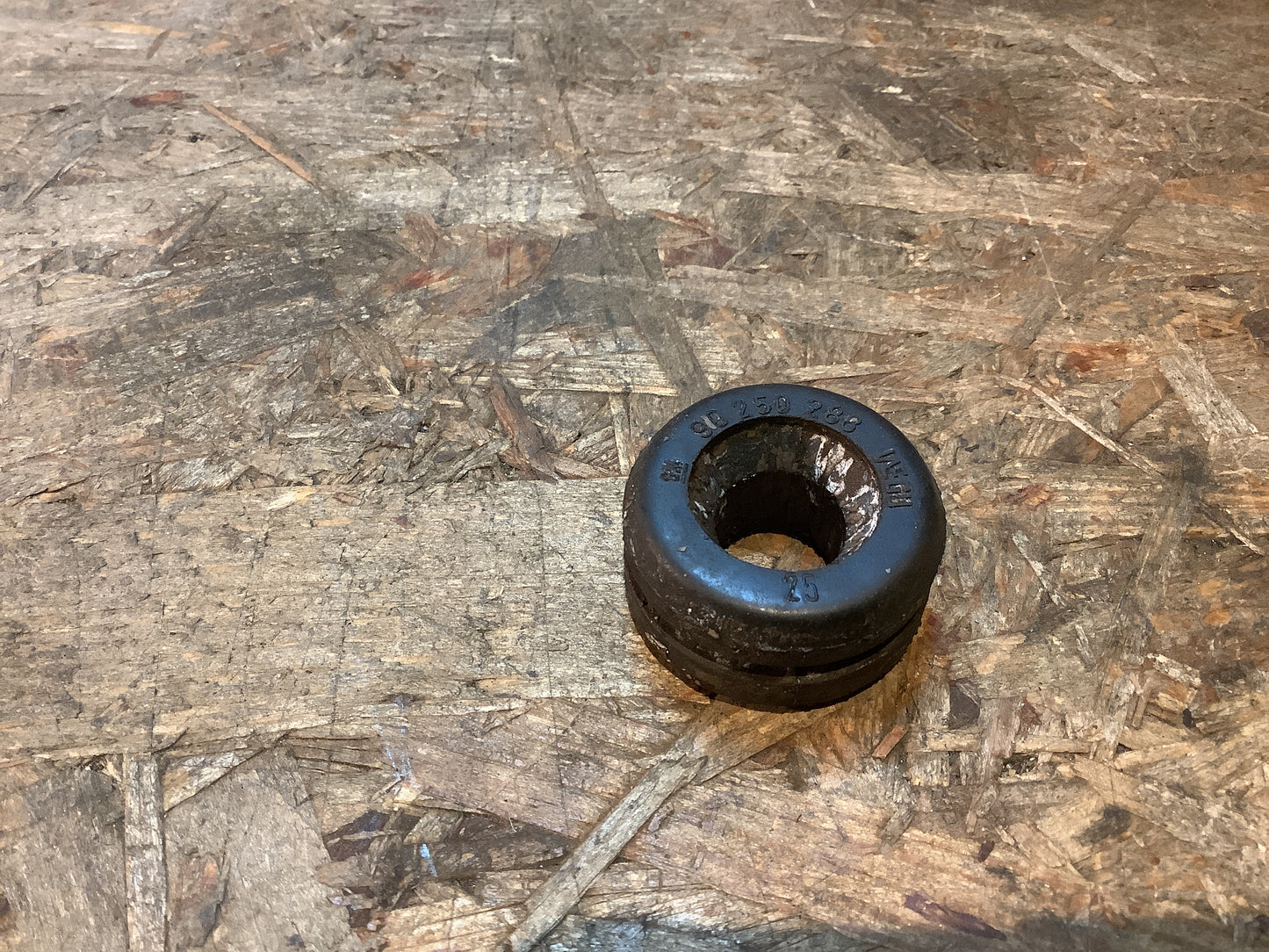 Opel Astra F/G, Omega A/B, Kadett E Anschlagpuffer Original GM NEU