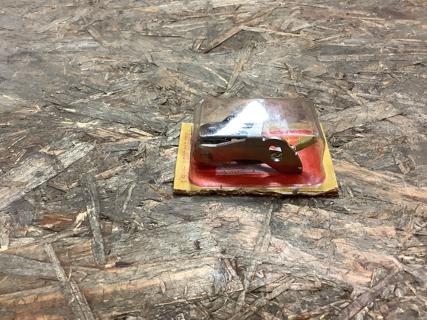 VW Transporter (1.6L) ab 8.67, 1200 alle Typen ab 8.69, 1300 ab 8.69, 1300(A), 1302 (1.3L), 1500 ab 8.68-7.70, 1600 ab 8.68-6.69 Kontaktsatz Zündverteiler Original Bosch NEU