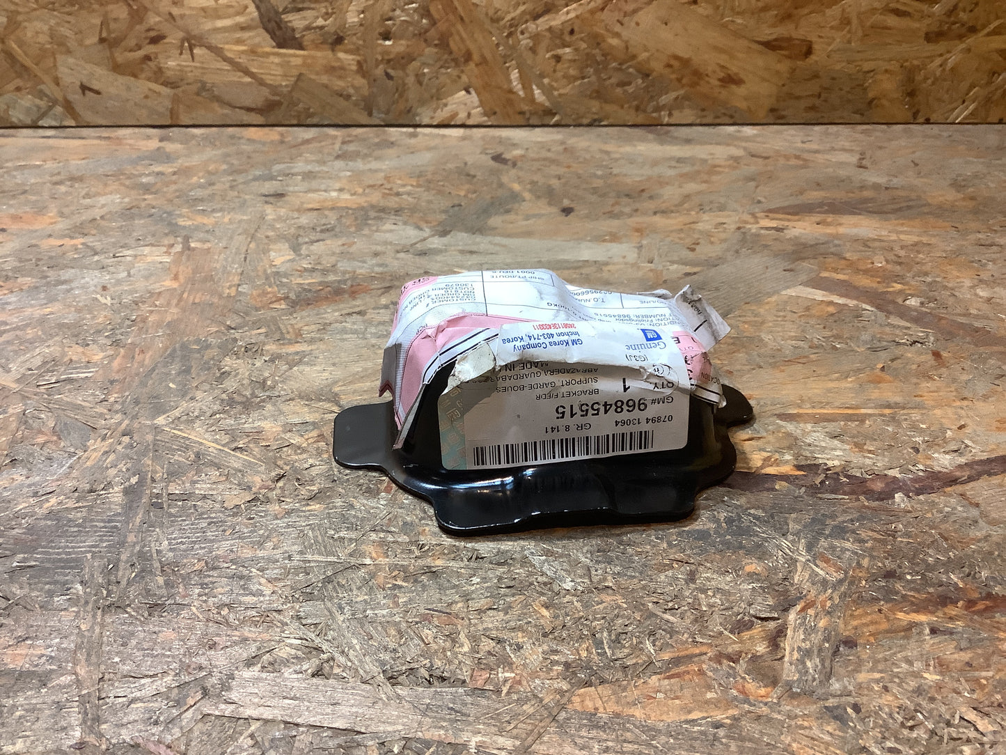 Chevrolet Cruze Kotflügelhalter für Beifahrerseite Original GM NEU