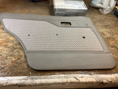 Opel Kadett E 5 Türer Verkleidung hinten links Original GM NEU