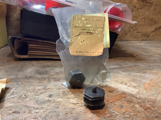 Opel Olympia, Rekord A/B/C,Kadett A/B/C, Ascona A/B Gummipuffer an Kühler unten Original Opel NEU