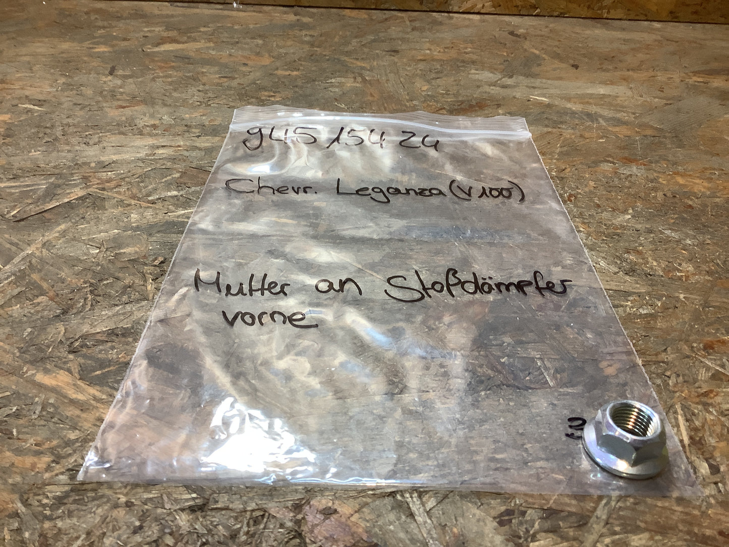 Chevrolet Leganza Mutter an Stoßdämpfer vorne Original GM NEU