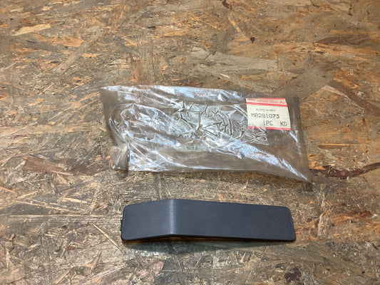 Mitsubishi Pajero Platte, Abdeckung, Bodenkonsole Original NEU