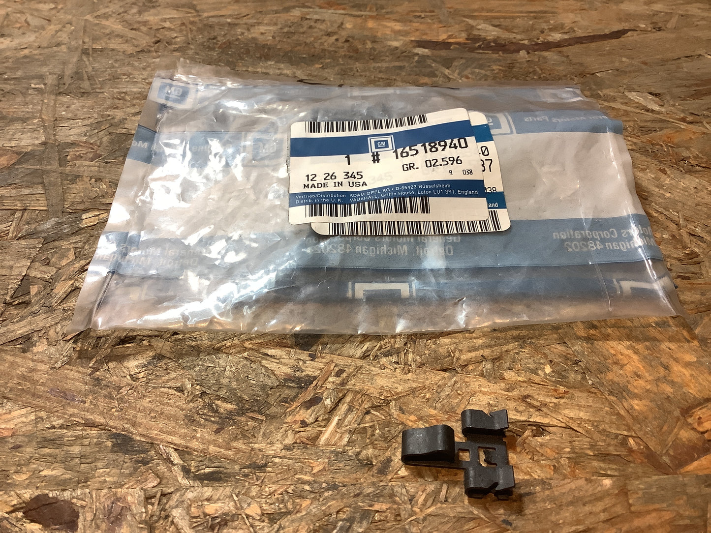 Modell unbekannt Clip Blinkerleuchte vorne an Scheinwerferhalter Original GM NEU