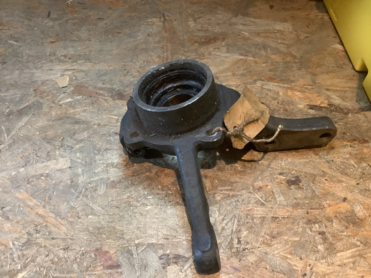 VW GolfI Achsschenkel links Original VW Audi NEU