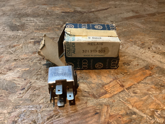 VW Polo 86C, VW Bus T3 Relais Motorsteuergerät Original VW NEU