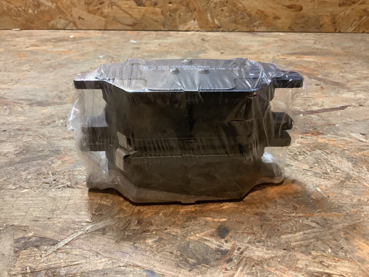 Insignia B Sports Tourer (Z18) 2.0 CDTI (68) 125 Kw/170 PS Bremsbeläge vorne Original Eurorepar NEU