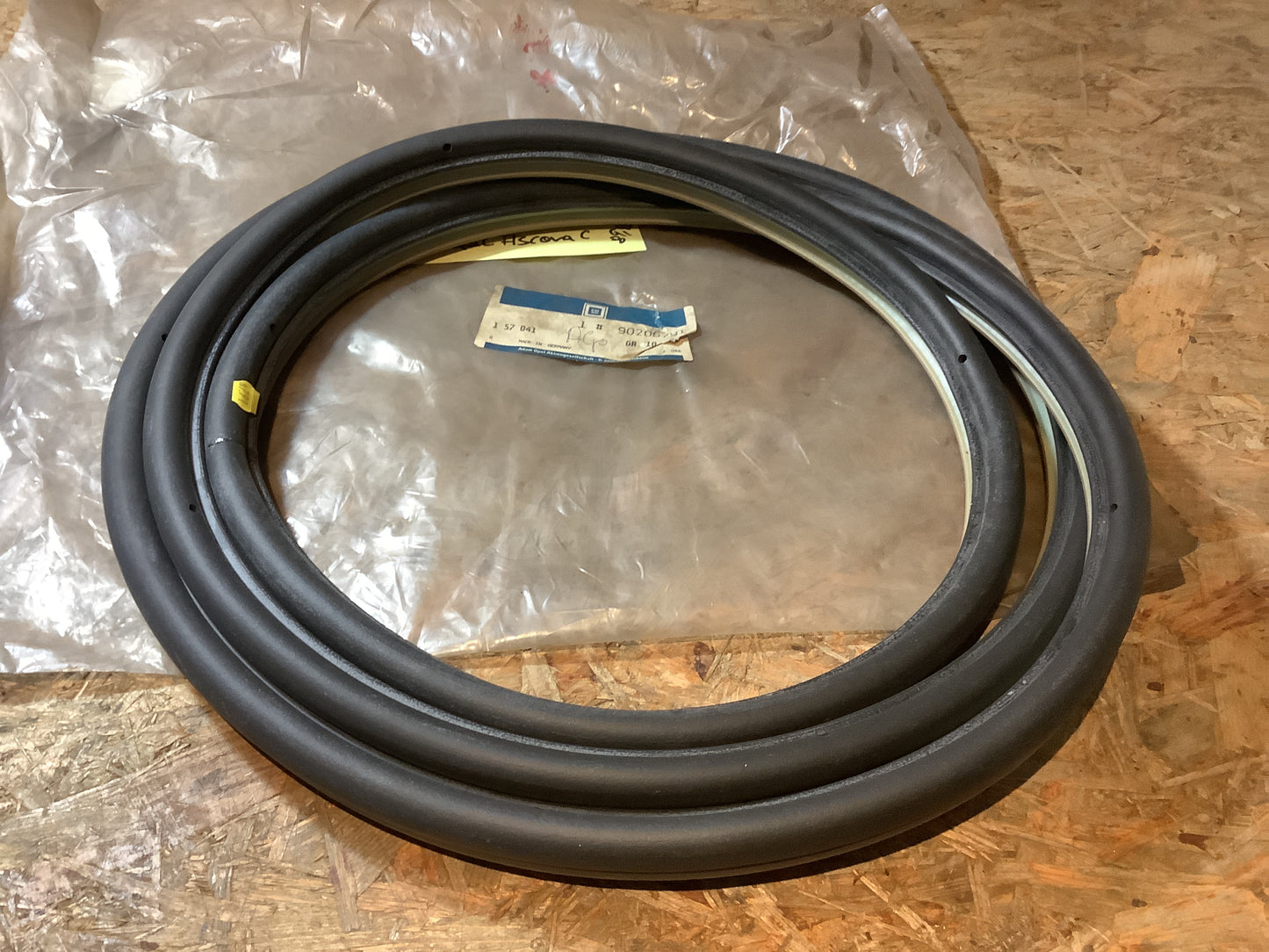 Opel Ascona C Gummiabdichtung Vordertür Original GM NEU