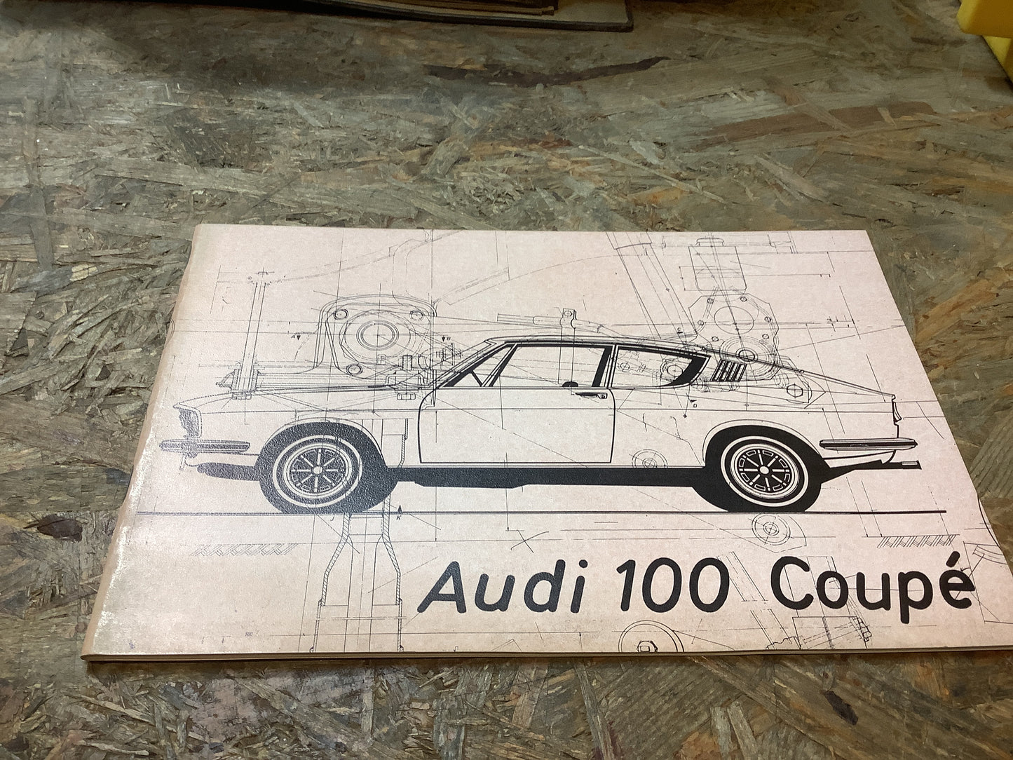 Audi 100 Coupé Heft