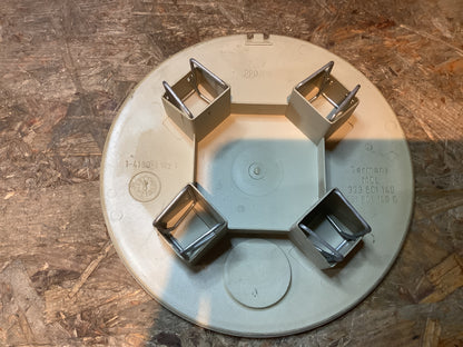 VW Golf, Scirocco, Jetta MK1/MK2/MK3 Radkappensatz mit Lagerspuren Original VW NEU aus Altbestand