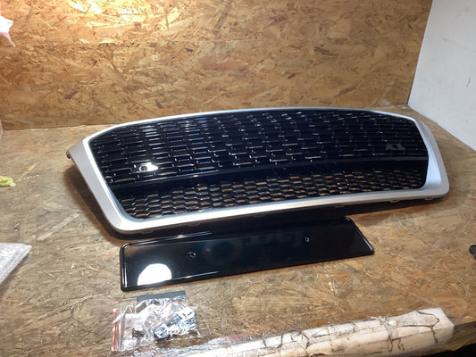 Silberner Kühlergrill für AUDI Q5 FY Modell 2017-2020 GRIAU0077