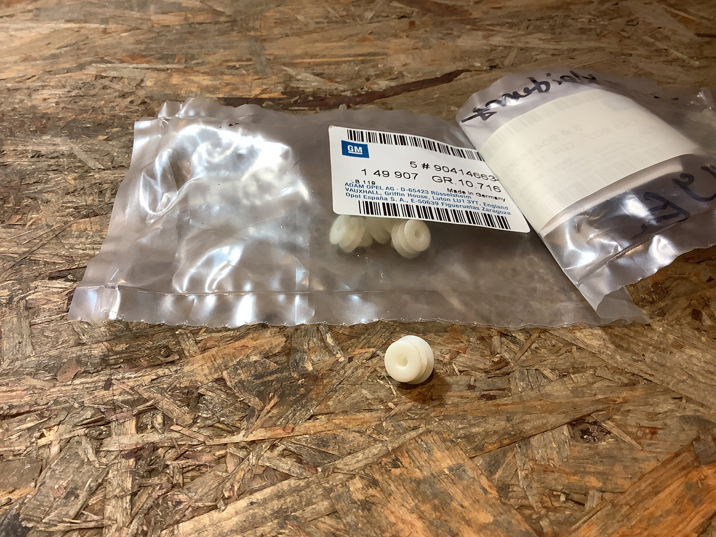 Astra F, Türverkleidung Stufenheck T92 Original GM NEU