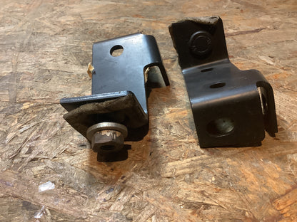 VW Passat ´81 Stoßstangenträger Set NEU